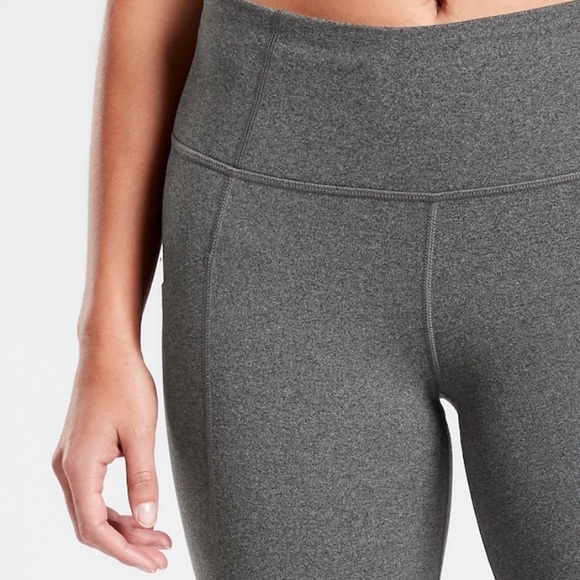 Athleta Salutation Stash Pocket Tight Size S - Picture 3 of 7